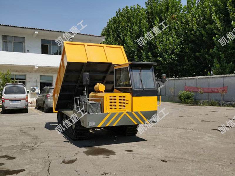 履帶運(yùn)輸車